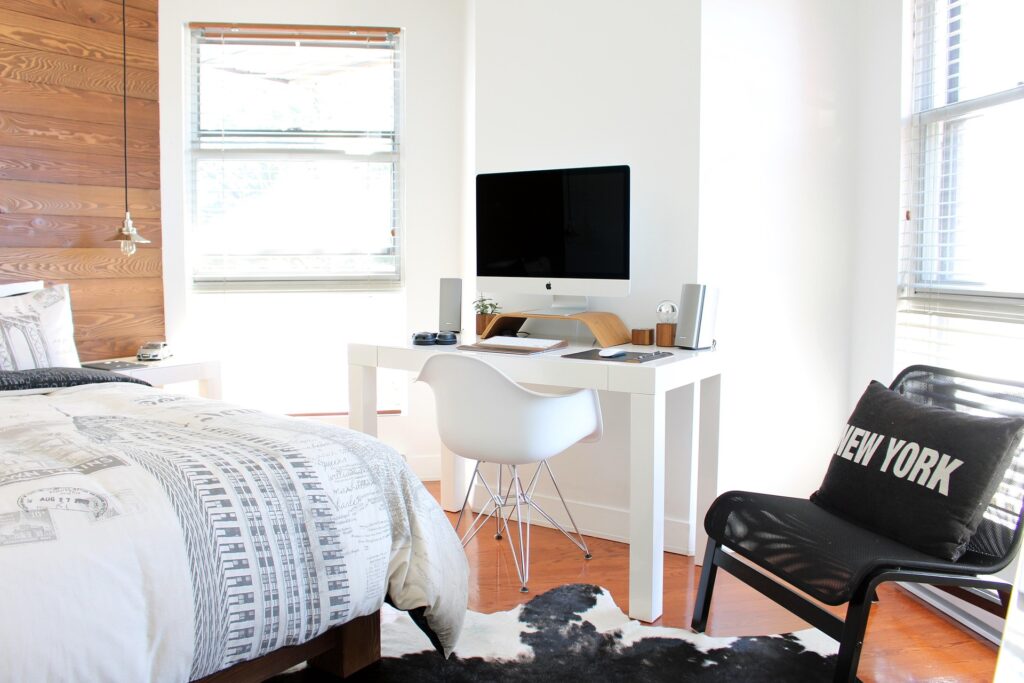Minimalist Modern Bedroom Decor Ideas for Small Rooms